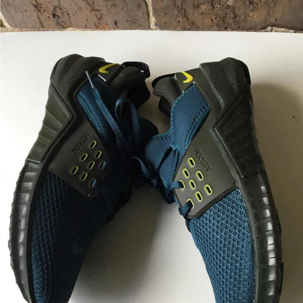 Nike breathable teal